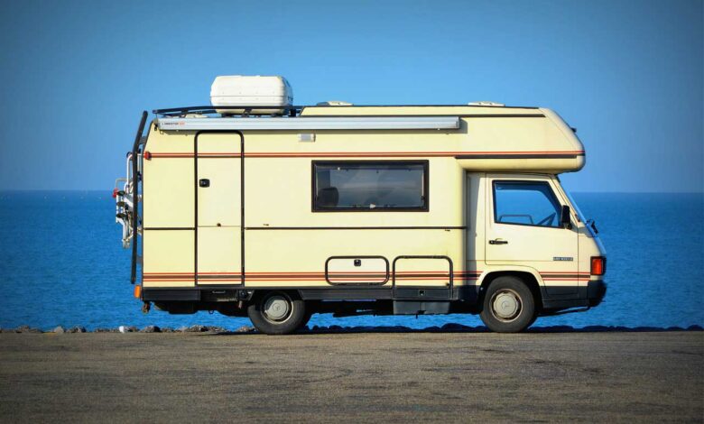 Wassertanks in Wohnwagen und Wohnmobil richtig reinigen