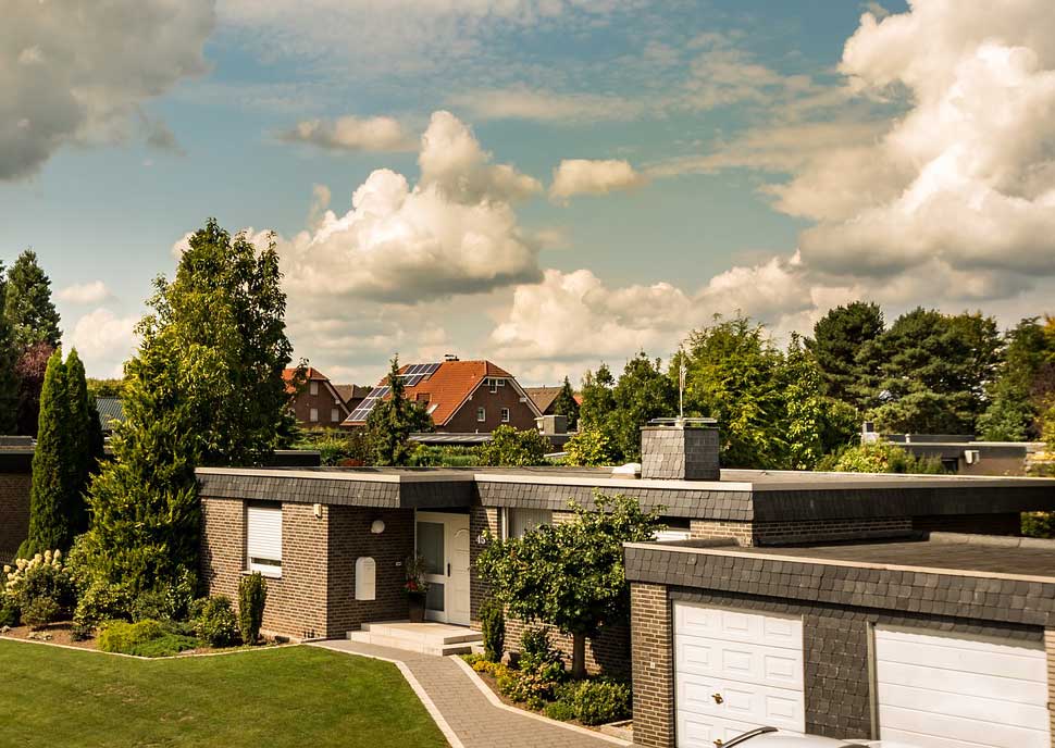 Winkelbungalow mit Garage - Barrierefrei wohnen mit Wintergartenflair